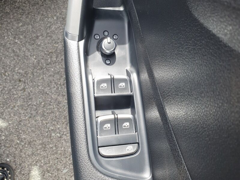 More views of Audi Q2