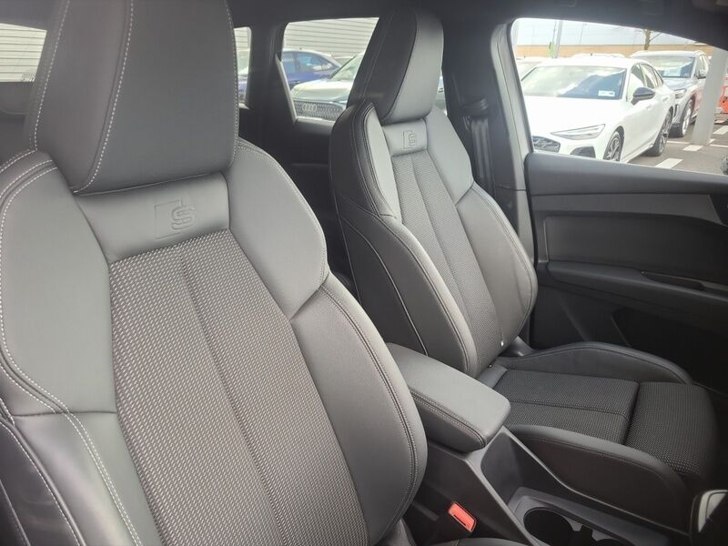 More views of Audi Q4 e-tron