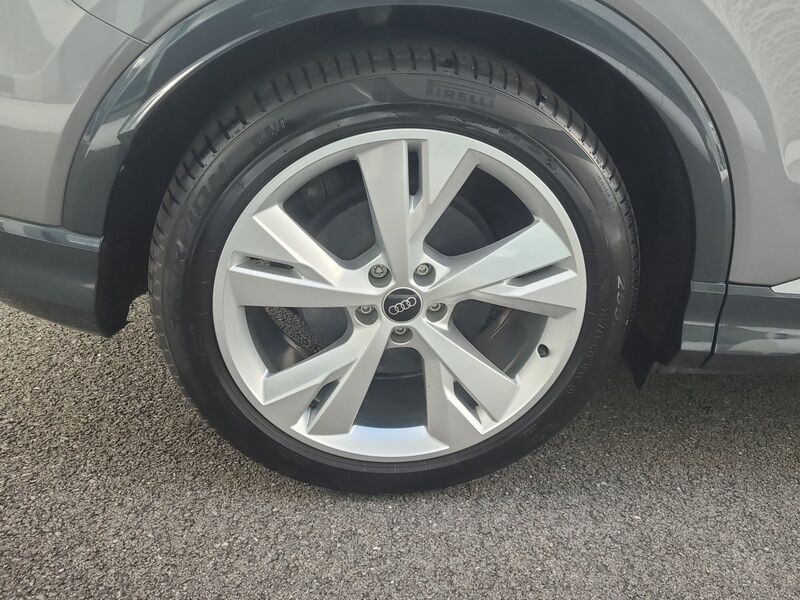 More views of Audi Q4 e-tron