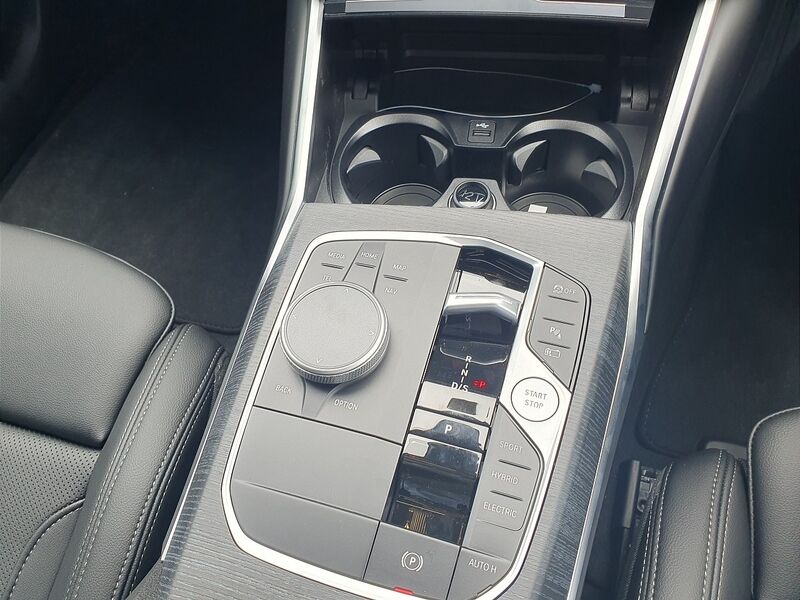 More views of BMW 3-Series