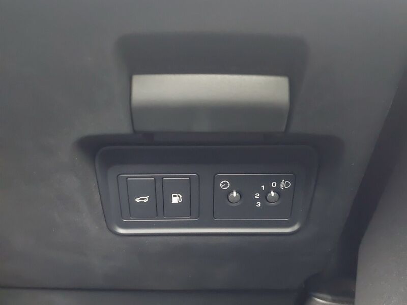 More views of Land Rover Discovery Sport