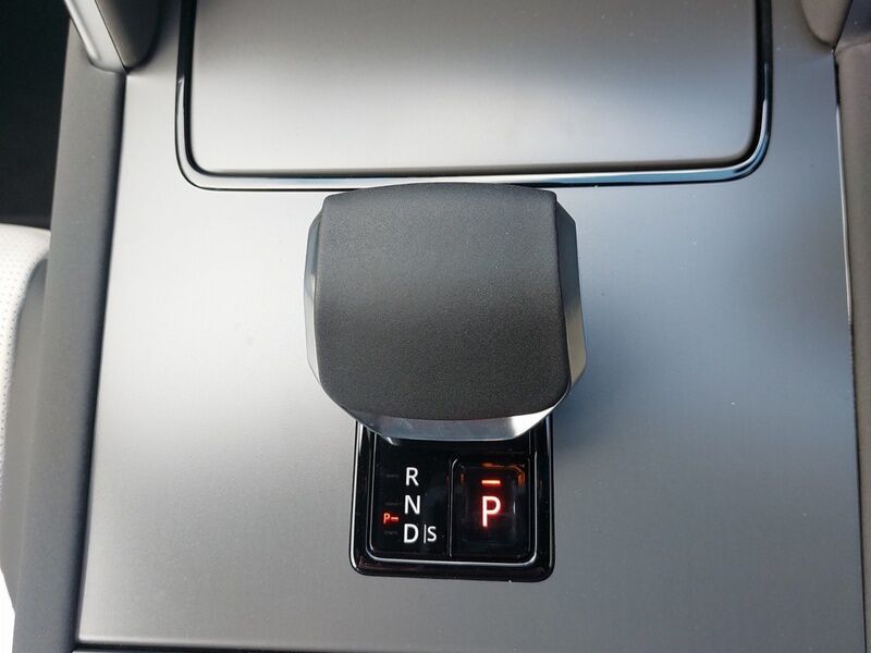 More views of Land Rover Discovery Sport