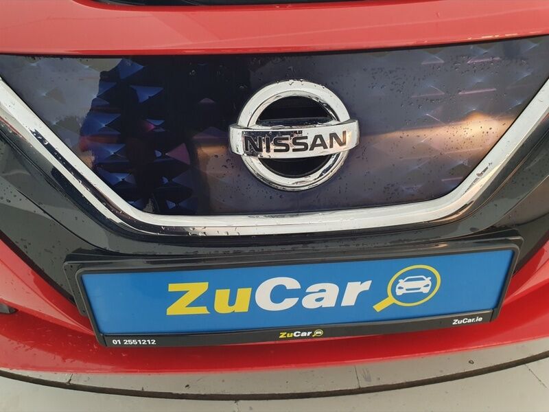 More views of Nissan Leaf
