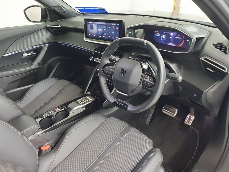 More views of Peugeot 2008