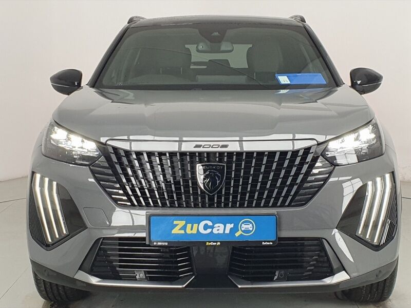 More views of Peugeot 2008