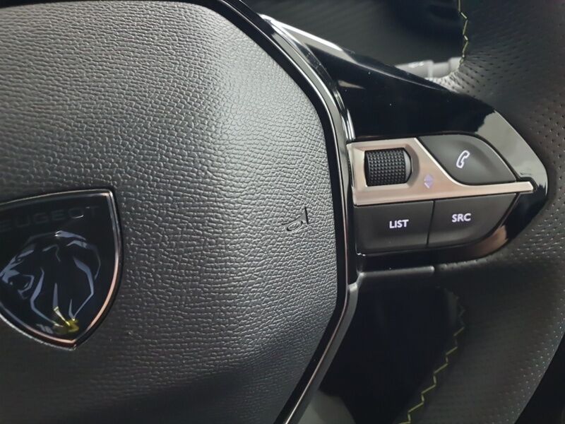 More views of Peugeot 2008