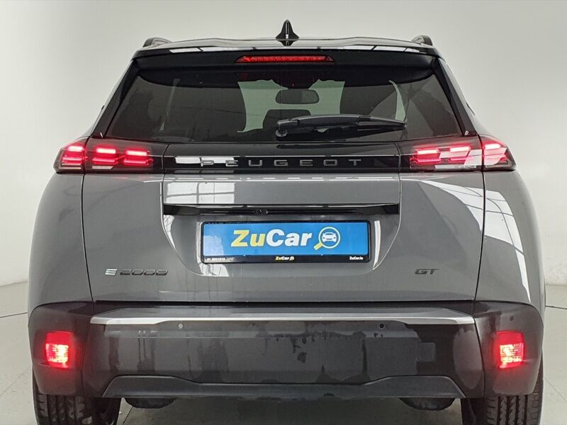 More views of Peugeot 2008