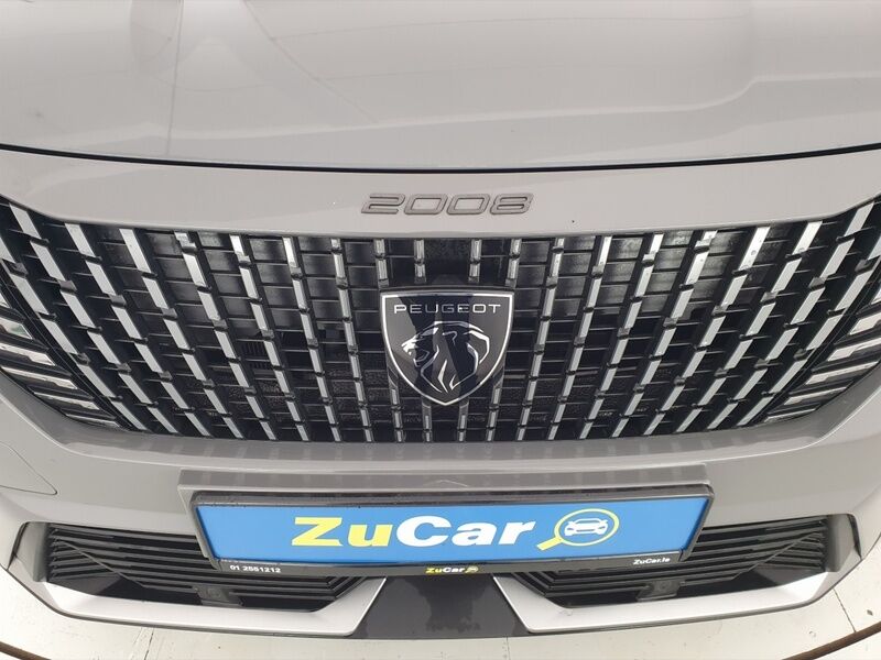 More views of Peugeot 2008