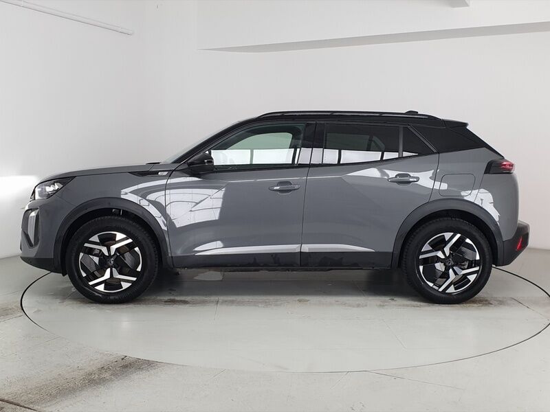 More views of Peugeot 2008