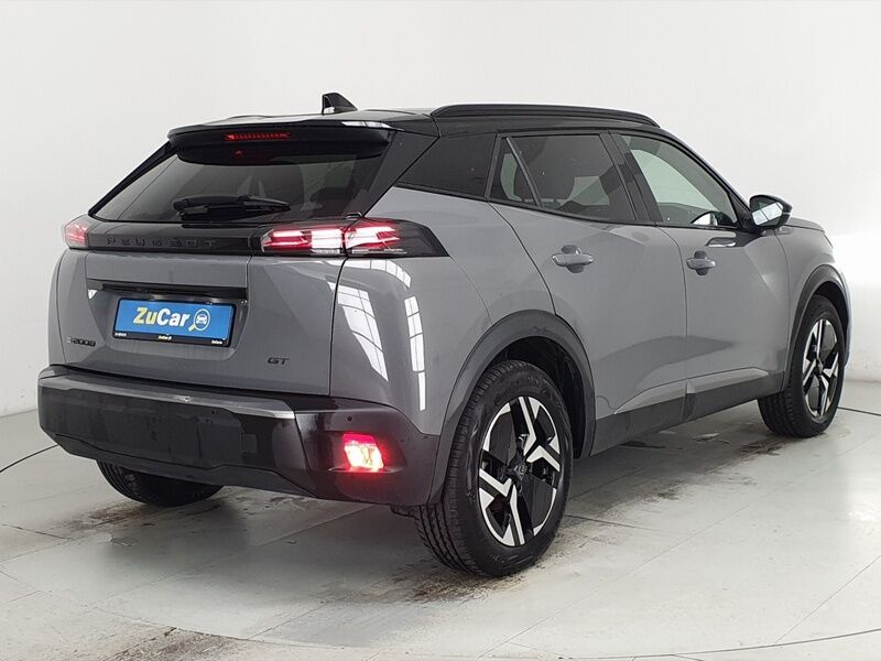 More views of Peugeot 2008