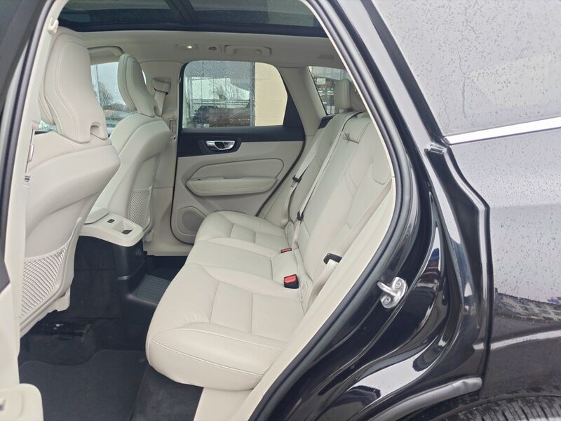 More views of Volvo XC60
