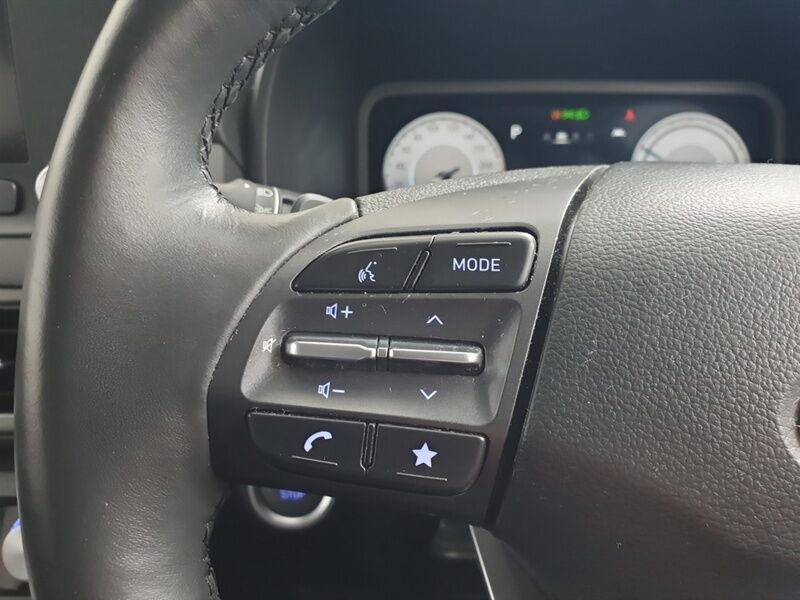 More views of Hyundai KONA