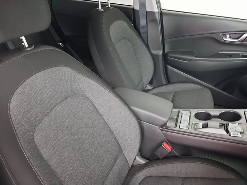 More views of Hyundai KONA