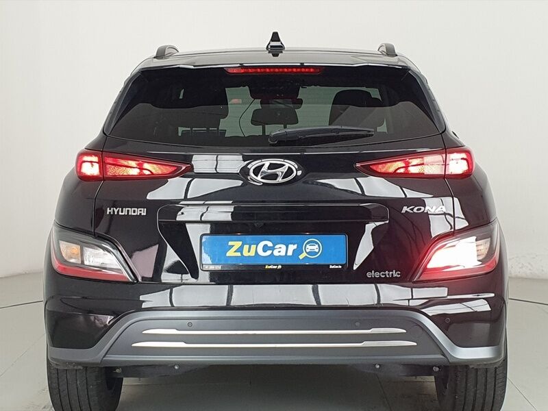 More views of Hyundai KONA