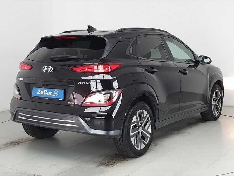 More views of Hyundai KONA