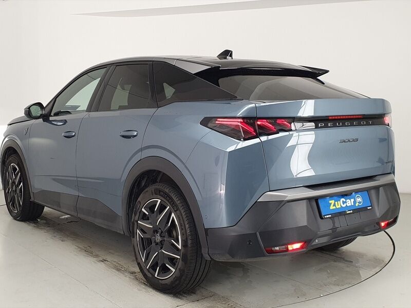 More views of Peugeot 3008