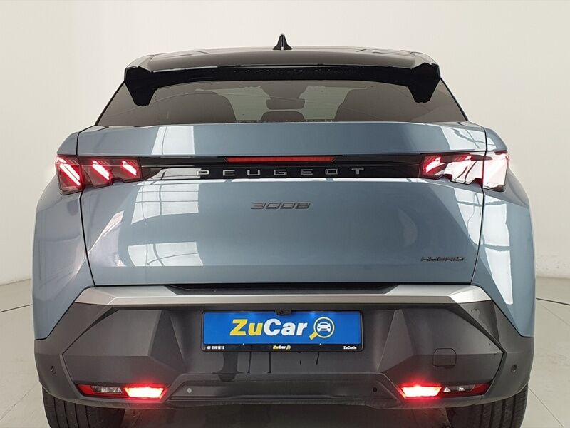 More views of Peugeot 3008