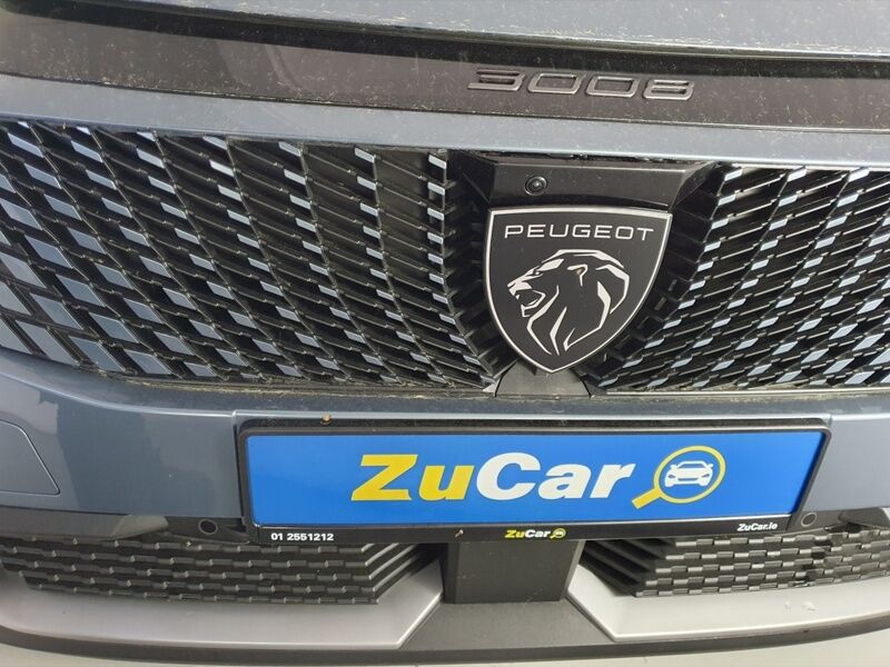 More views of Peugeot 3008