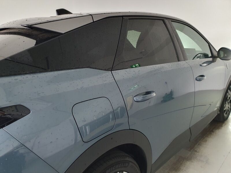 More views of Peugeot 3008