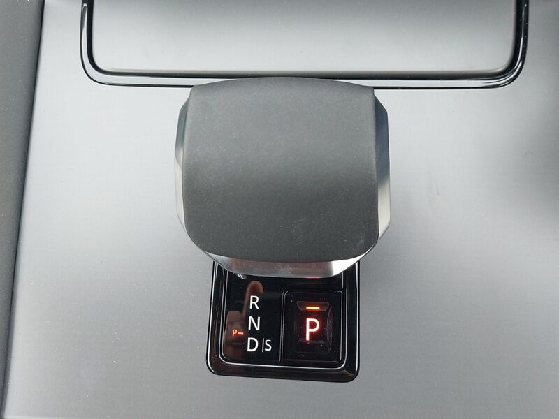 More views of Land Rover Discovery Sport