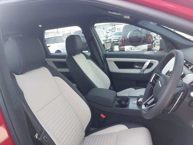 More views of Land Rover Discovery Sport