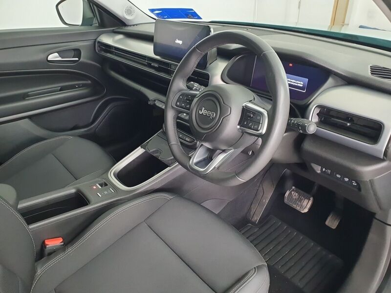 More views of Jeep Avenger