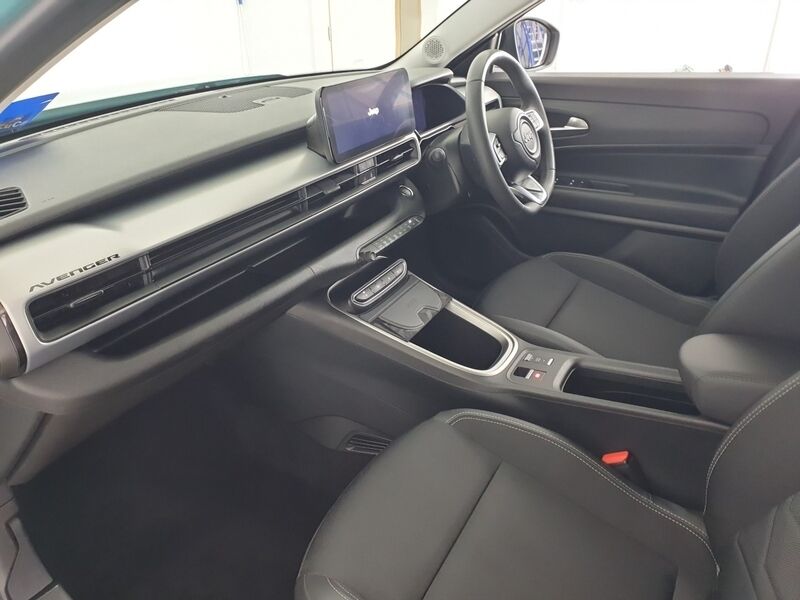 More views of Jeep Avenger