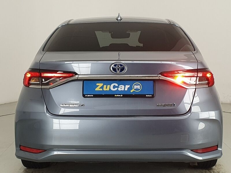 More views of Toyota Corolla