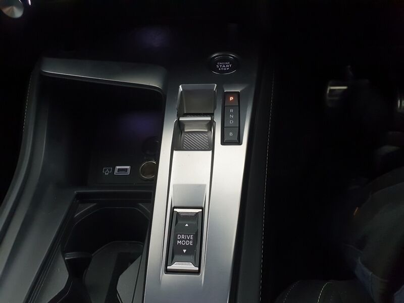 More views of Peugeot 408