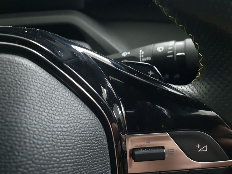 More views of Peugeot 408