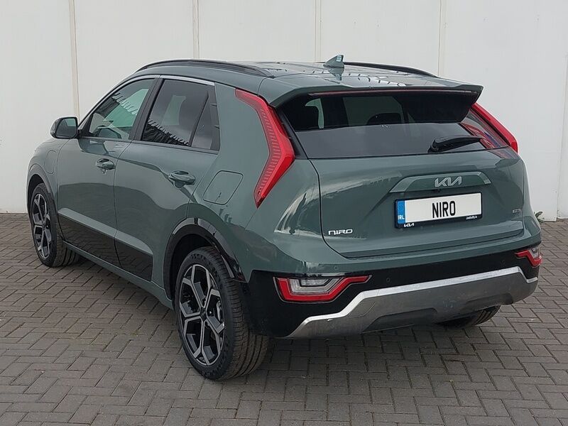 More views of Kia Niro