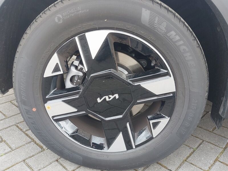 More views of Kia Sportage