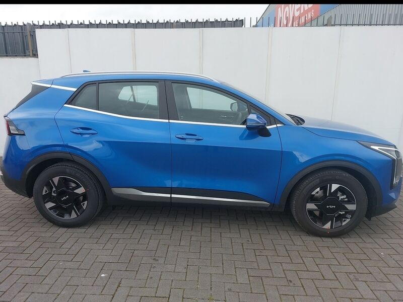 More views of Kia Sportage