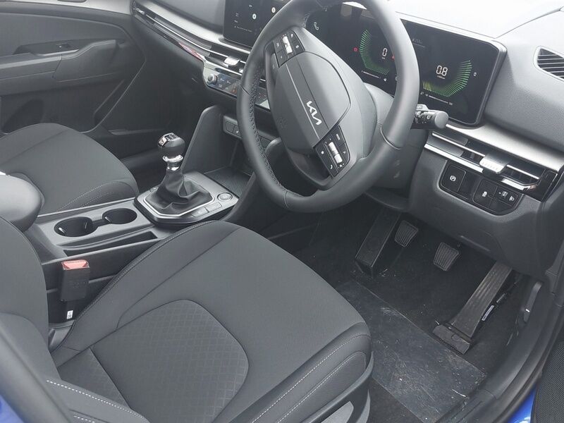 More views of Kia Sportage