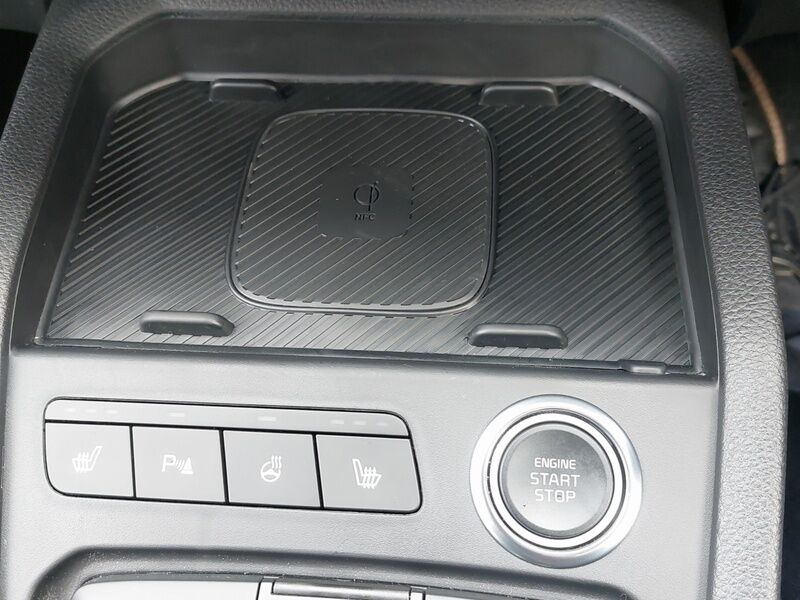 More views of Kia Stonic