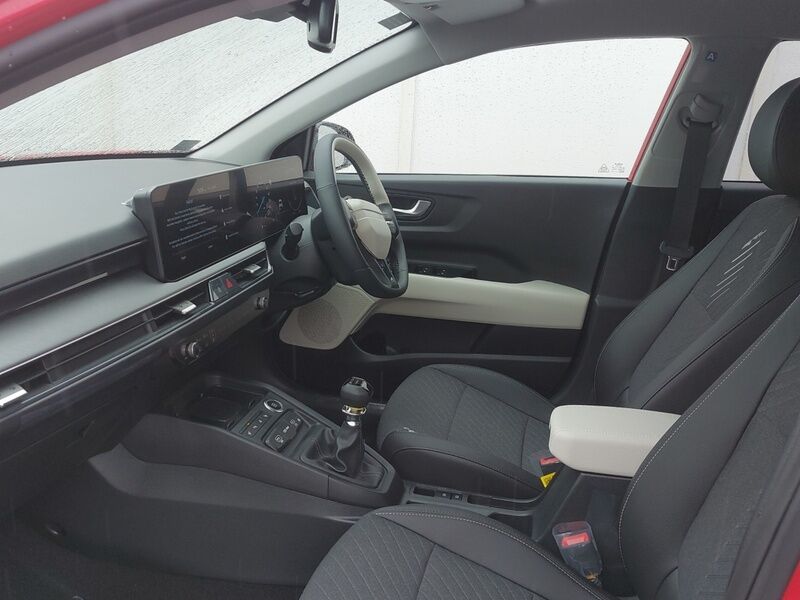 More views of Kia Stonic