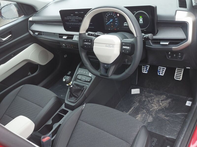 More views of Kia Stonic