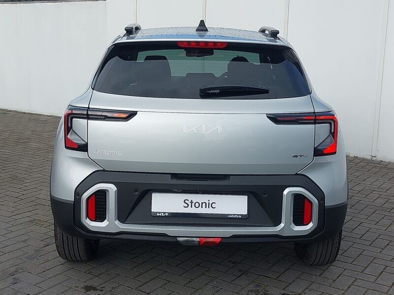 More views of Kia Stonic