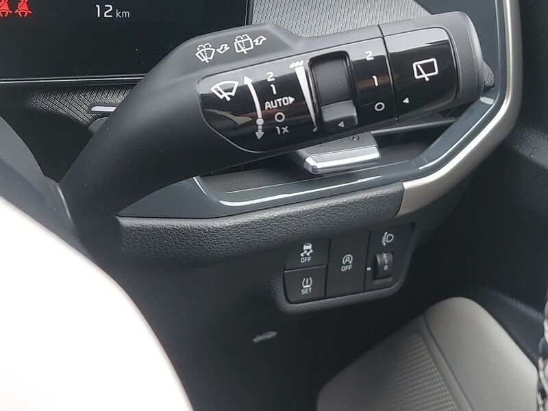 More views of Kia Stonic