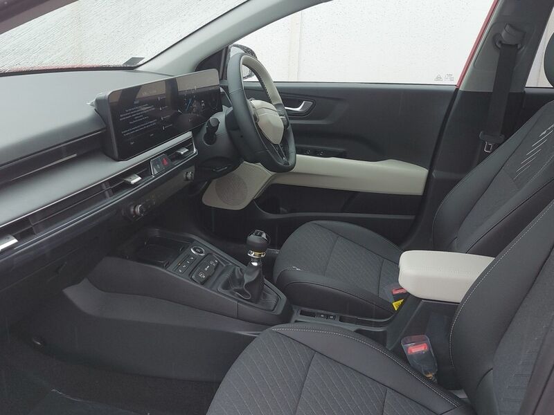 More views of Kia Stonic