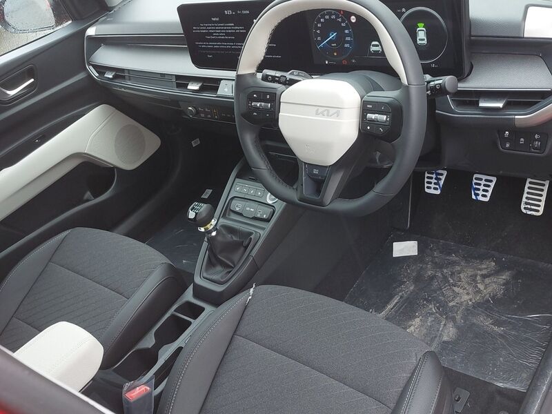 More views of Kia Stonic