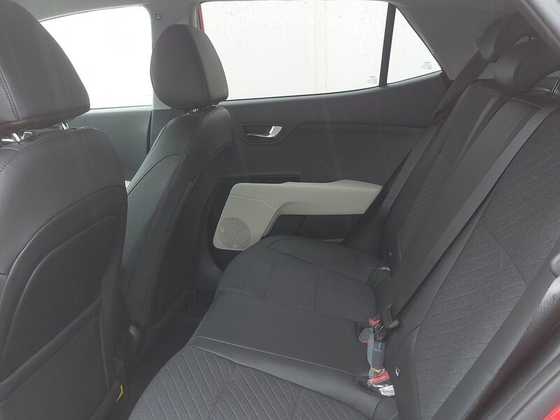 More views of Kia Stonic