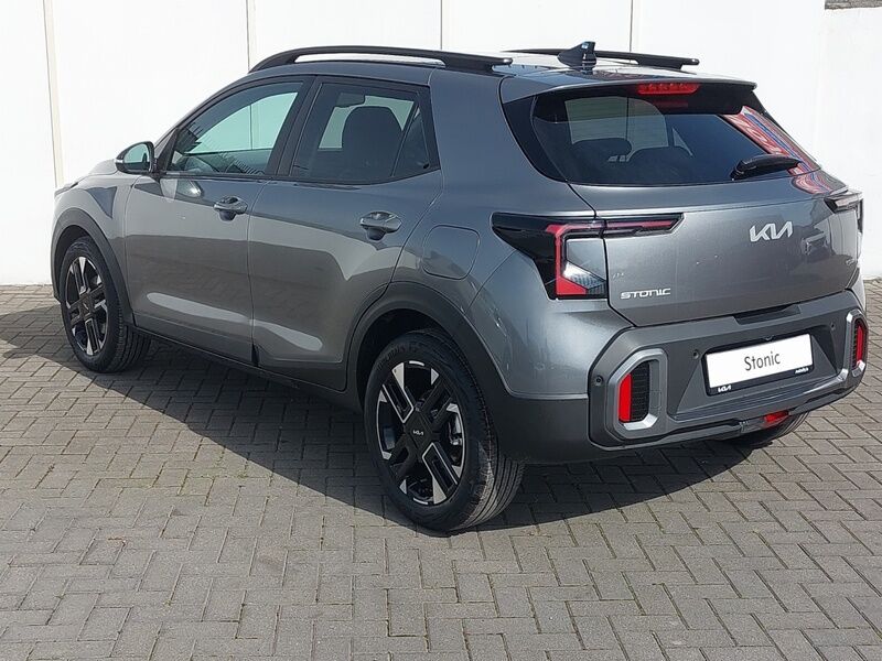 More views of Kia Stonic