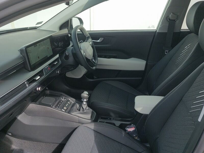 More views of Kia Stonic