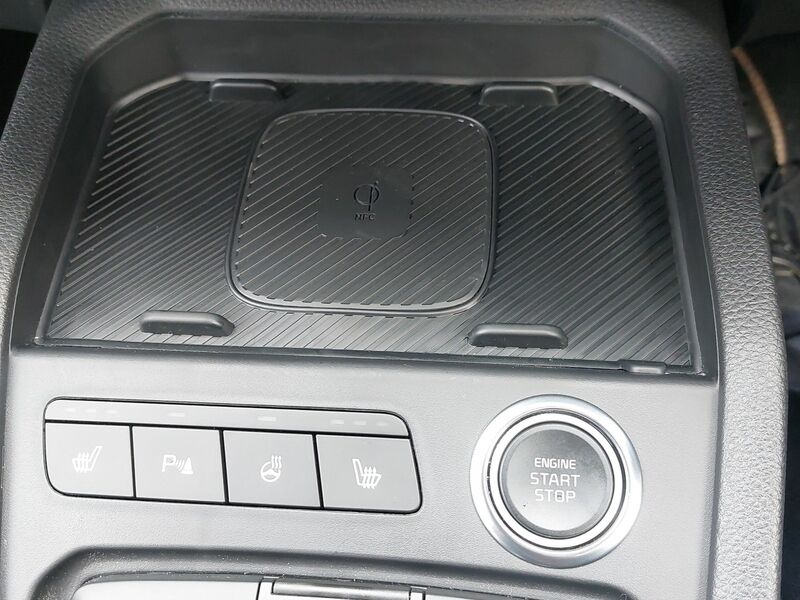 More views of Kia Stonic