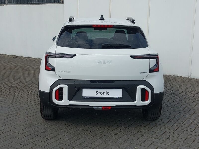 More views of Kia Stonic