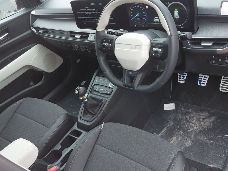 More views of Kia Stonic
