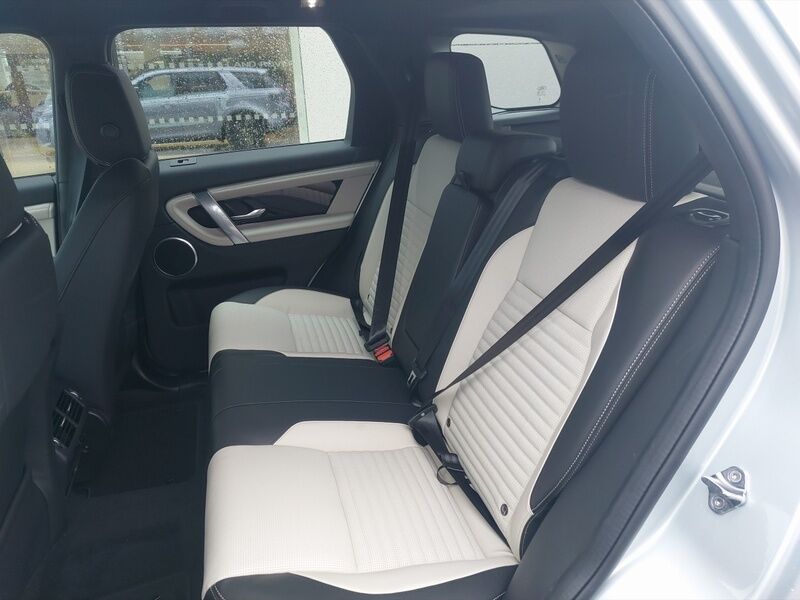 More views of Land Rover Discovery Sport