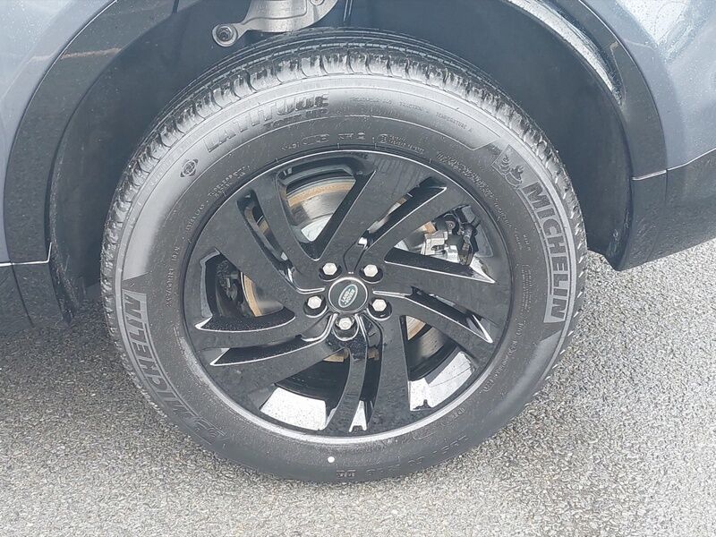 More views of Land Rover Discovery Sport