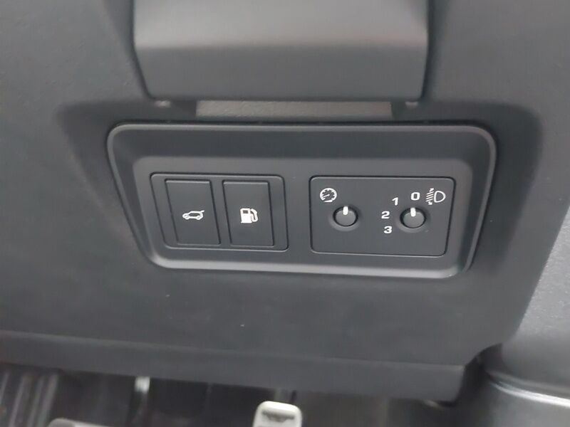 More views of Land Rover Discovery Sport
